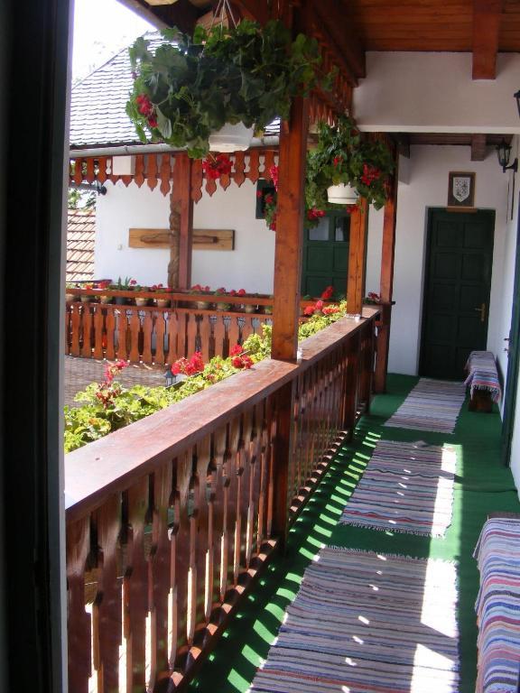 Gobe Csarda Hotel Oradea Luaran gambar